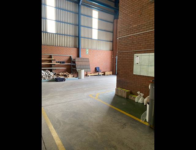 1,500M² FACTORY TO LET IN OOS EINDE